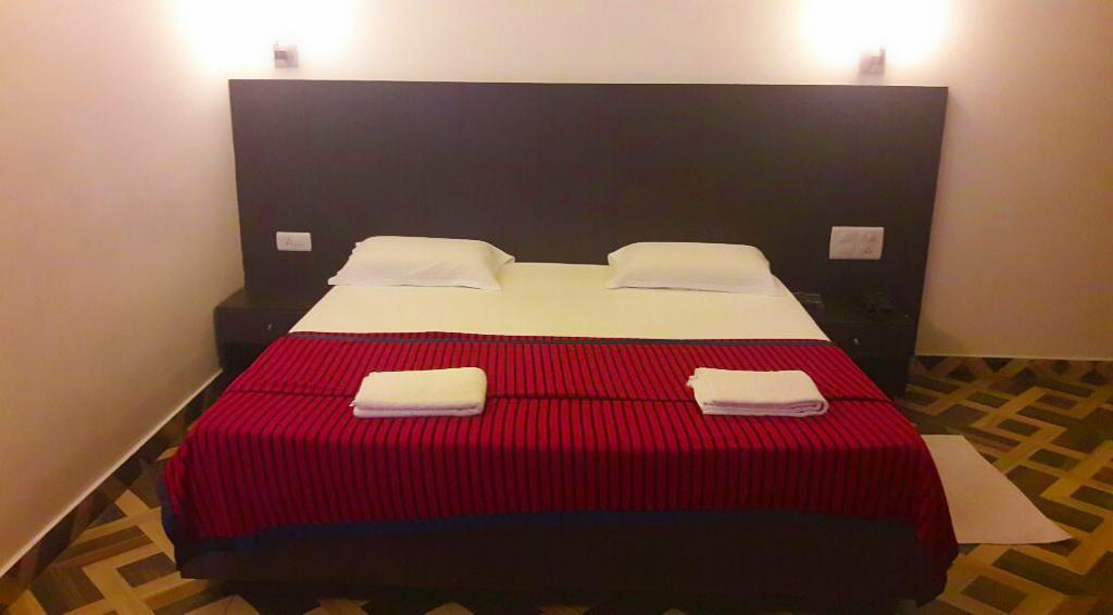 Aditya Palace Hotel Rājahmundry Екстериор снимка